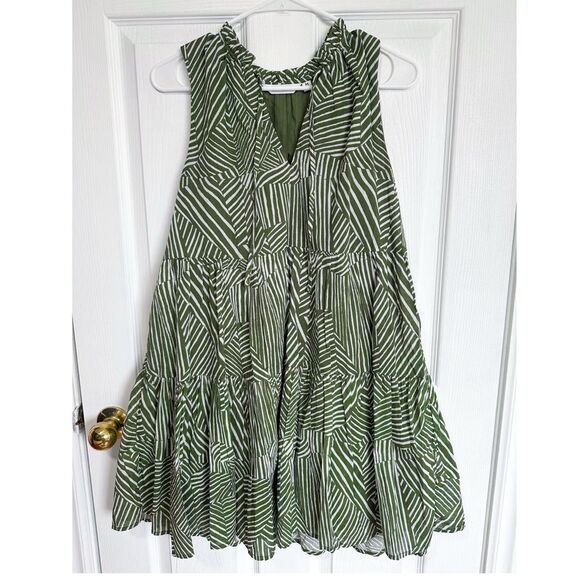 Steve Madden Abstract Striped Mini Dress Women's Size Medium Dark Olive Green - Picture 1 of 8